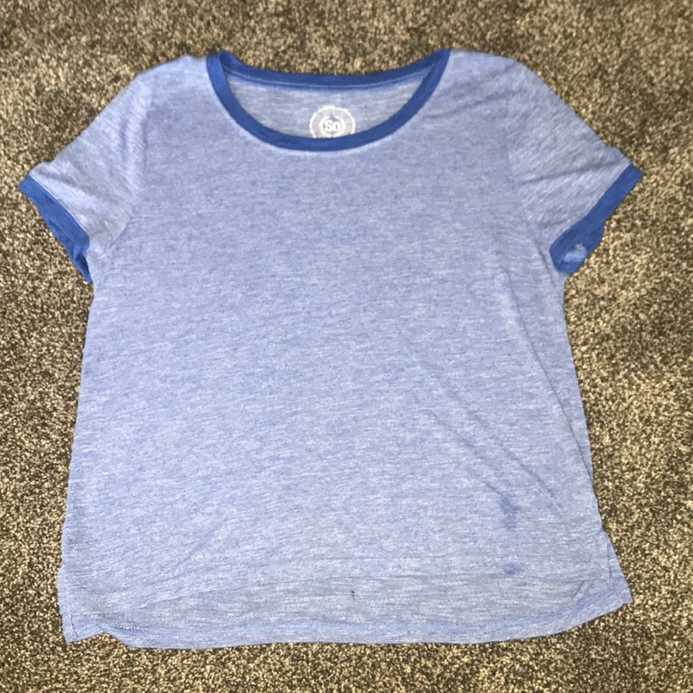 Blue tee shirt